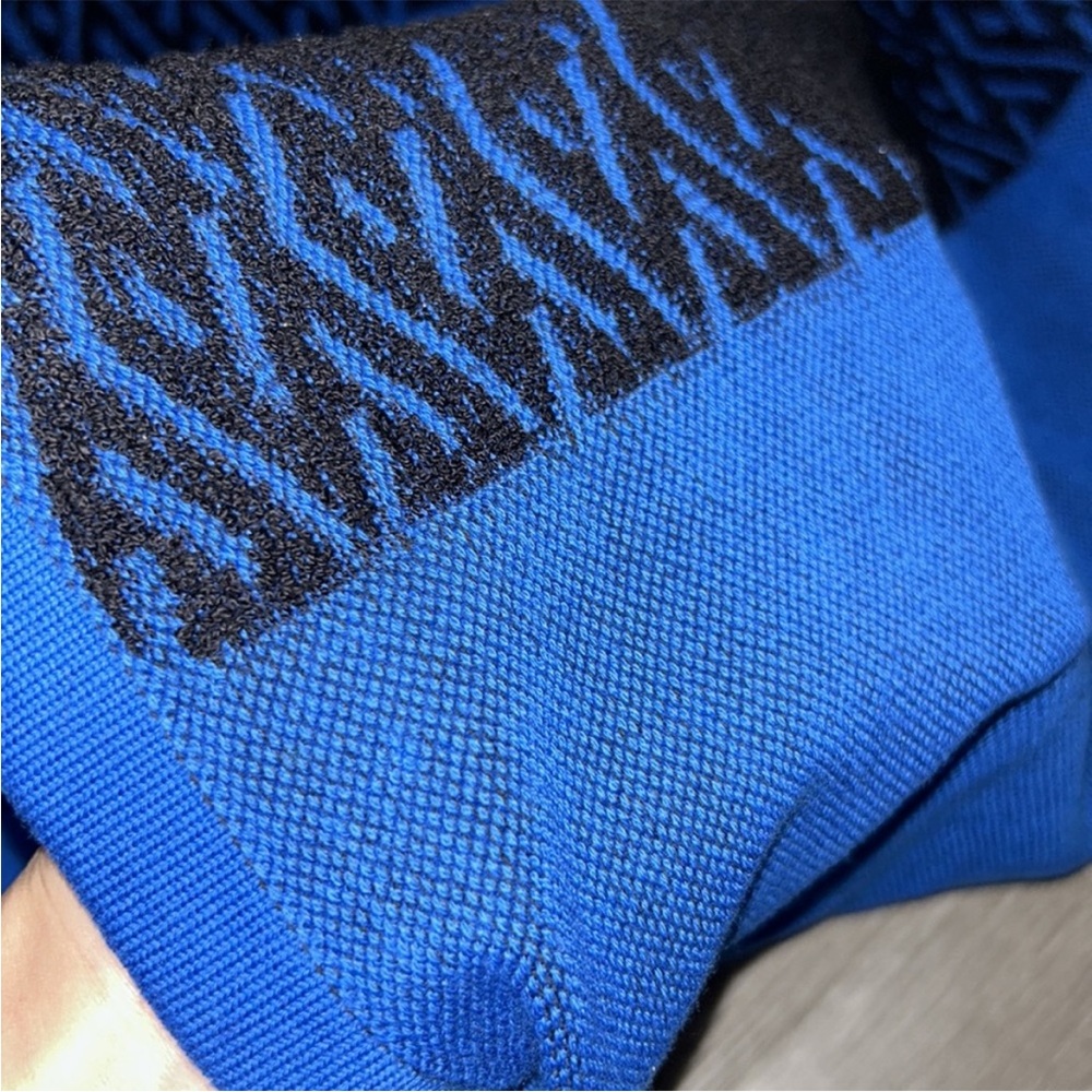 Authentic VERSACE Blue Greca Shorts - Picture 10 of 13